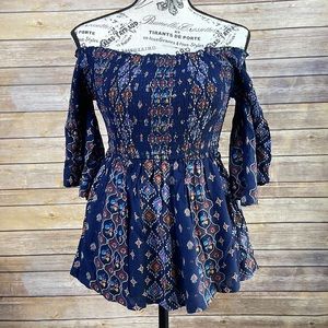 NWT Hollister smocked top